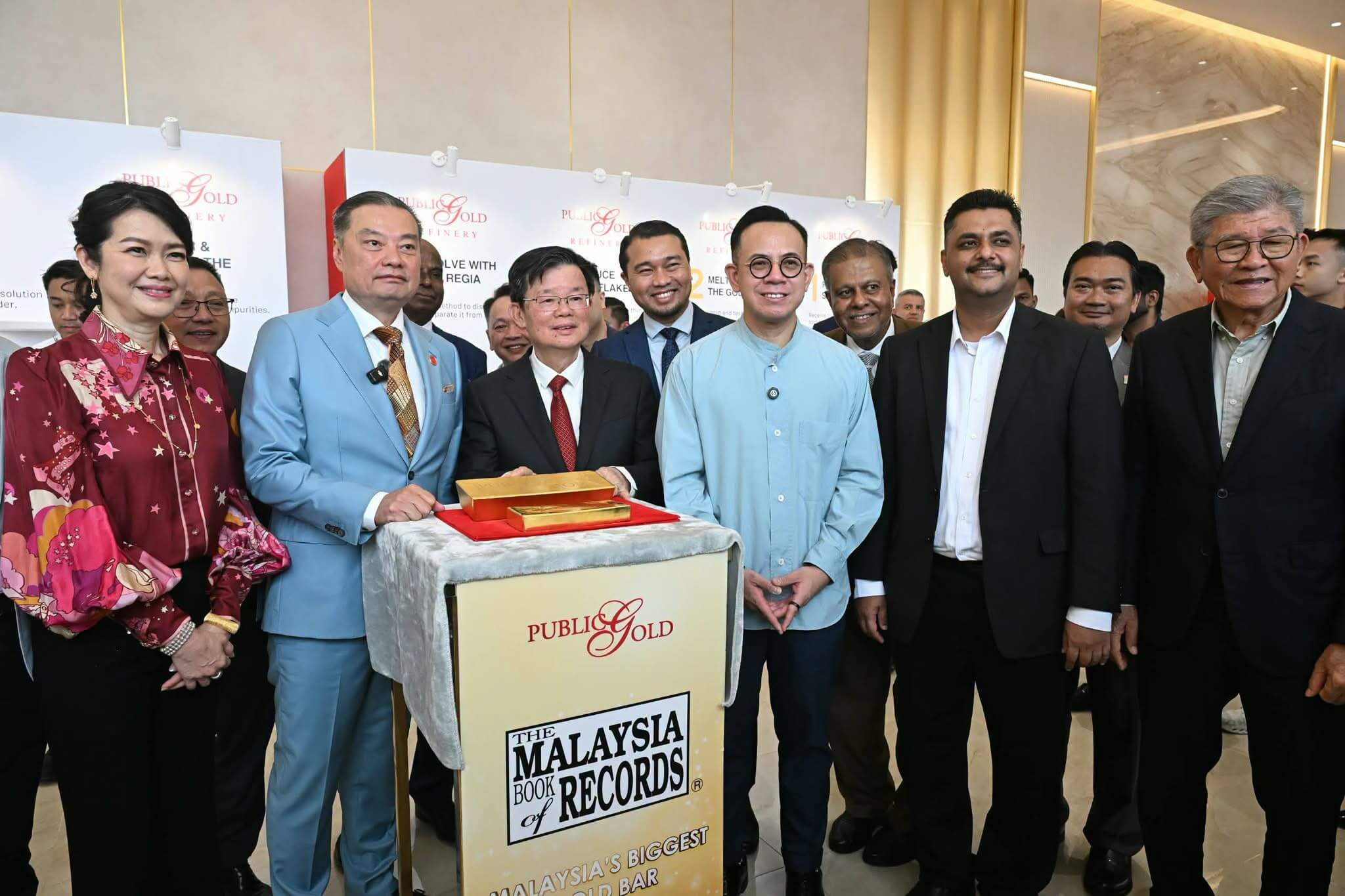 grand opening public gold refinery 03